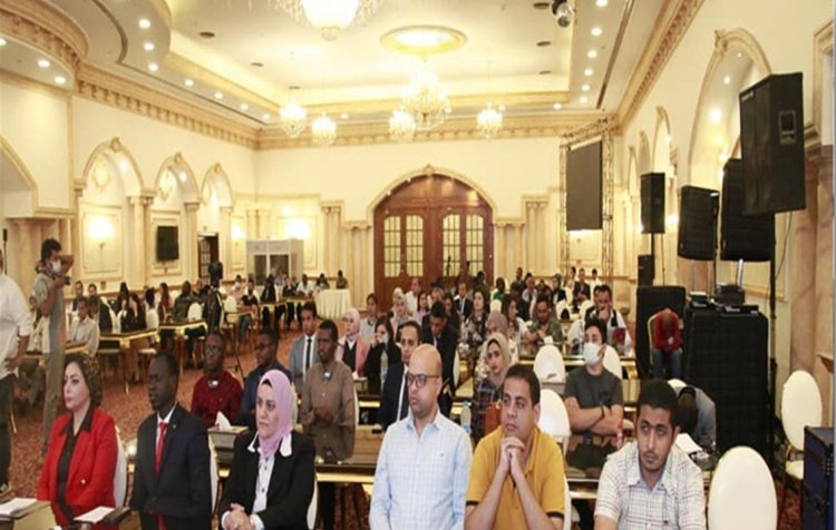 Kikao cha Mazungumzo (Hadithi za Mafanikio za Misri)