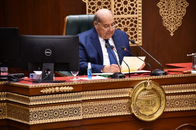 "Shiekh Mkuu" awapokea wajumbe wa vijana wanaoshiriki katika kundi la  tatu la Udhamini wa  Nasser kwa Uongozi wa Kimataifa