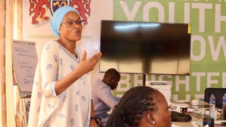 A Nasser Fellowship for International Leadership Graduate shows her Experience in National Youth Council in Gambia