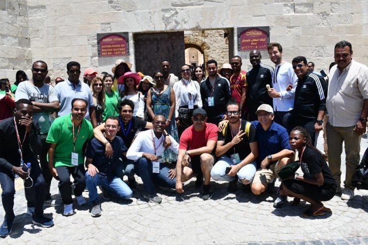 Les jeunes de la Bourse Nasser pour le Leadership International en visite à Alexandrie