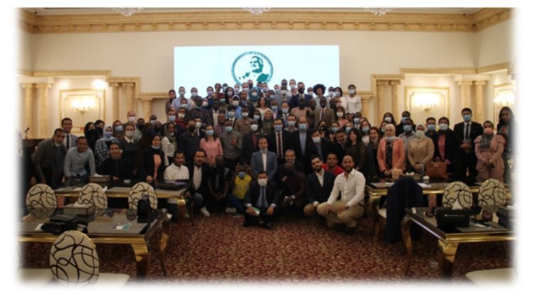 Séance de débat : La stratégie de transformation numérique du gouvernement égyptien au cœur des activités inaugurales de la Bourse Nasser pour le Leadership International
