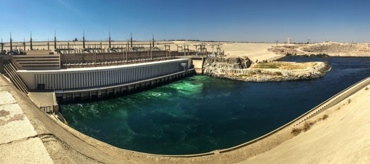 Aswan Dam the greatest and biggest engineering project of the 20th century