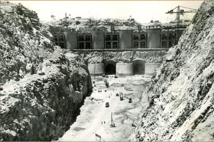 Aswan Dam the greatest and biggest engineering project of the 20th century