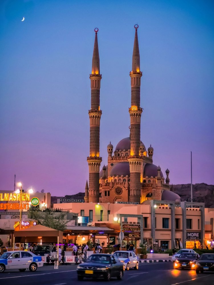 Msikiti wa Al-Sahaba mjini Sharm El-Sheikh.. alama ya kipekee katika sanaa ya Usanifu wa kisasa wa kiislamu