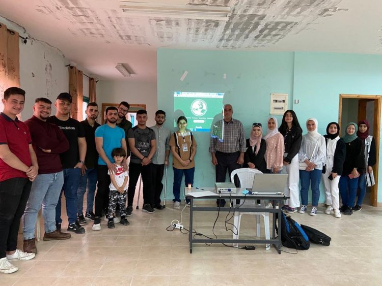 Magada Hashem : Une Palestinienne dirigeant une campagne pour faire connaître la bourse de Nasser à travers le Croissant rouge