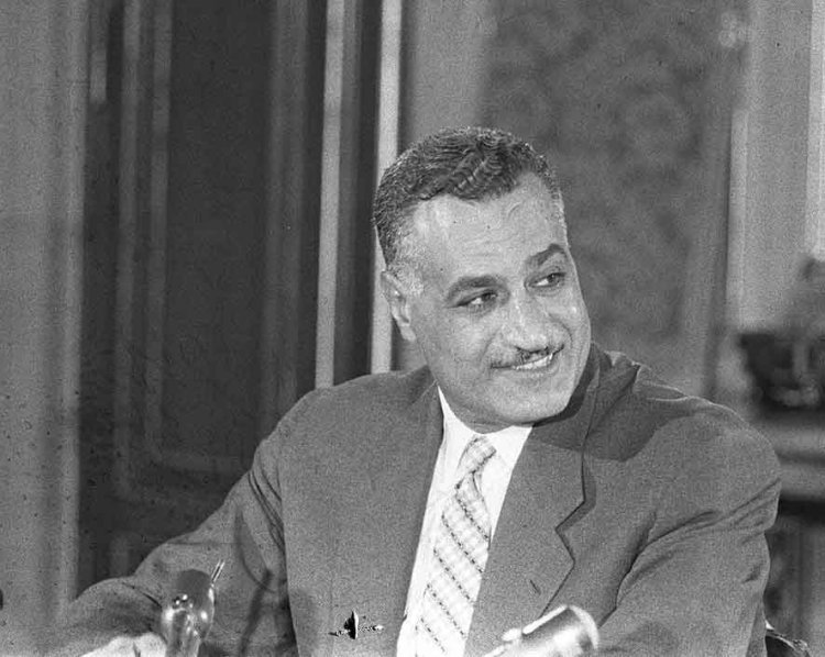 Mfereji wa Suez ni Ardhi ya Misri iliyojumuishwa katika Milki ya Misri