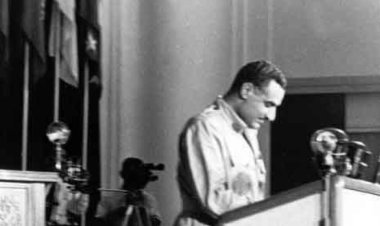 Discours du président Gamal Abdel Nasser à la séance de clôture de la conférence de Bandung en 1955