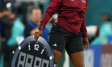 Salima Mukansanga... Mwanamke wa Kwanza kuwa Refa katika Michuano ya Kombe la Mataifa ya Afrika