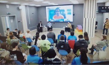 Ghazaly Speaks to Russian Youth at International Club Forum