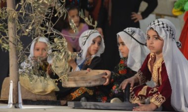 Hadithi ya Ardhi: Mtazamo wa Jumla kuhusu Folklore ya Kipalestina